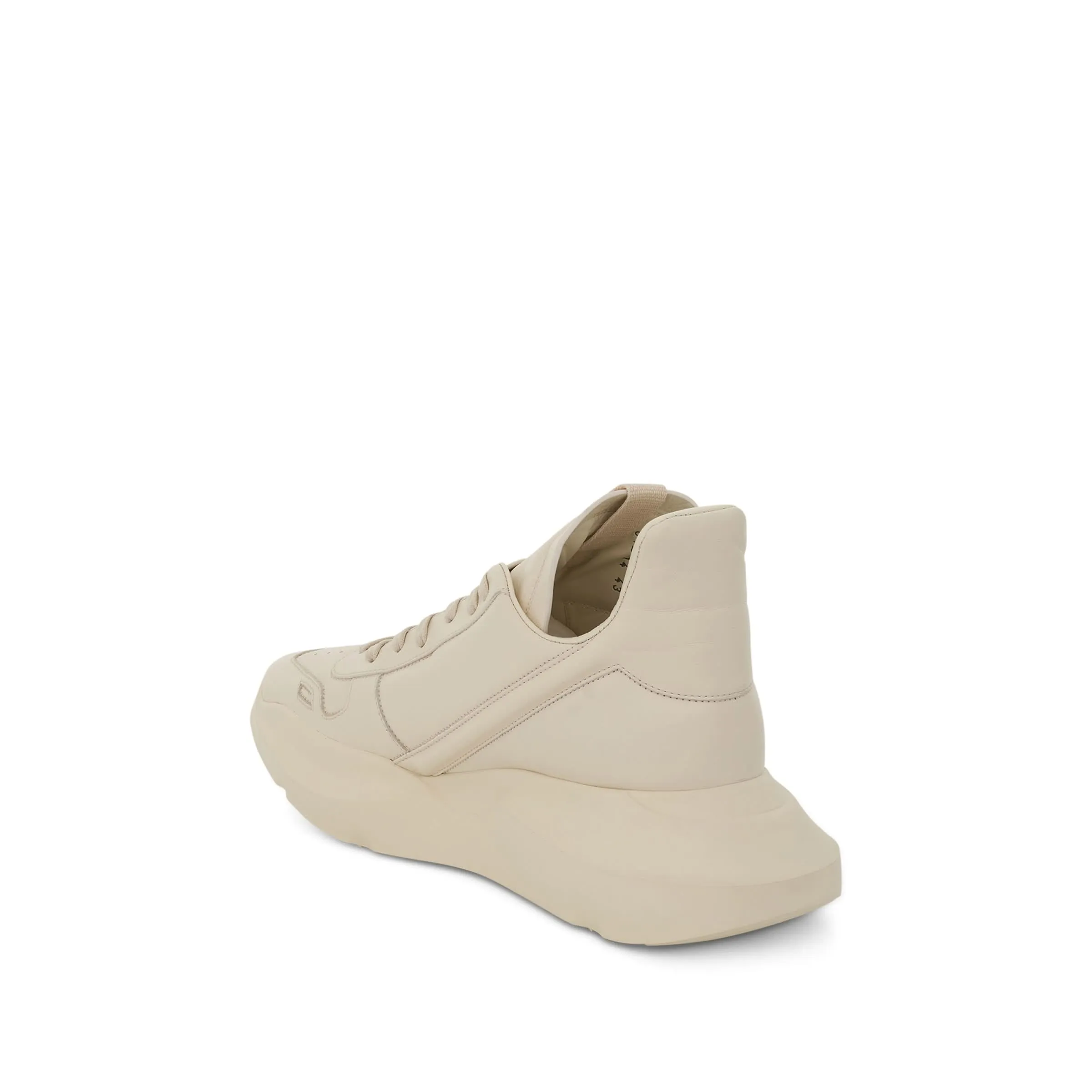 Geth Runners Sneaker in Milk